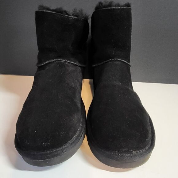 Koolaburra by Uggs Short Black Boots - Picture 9 of 10